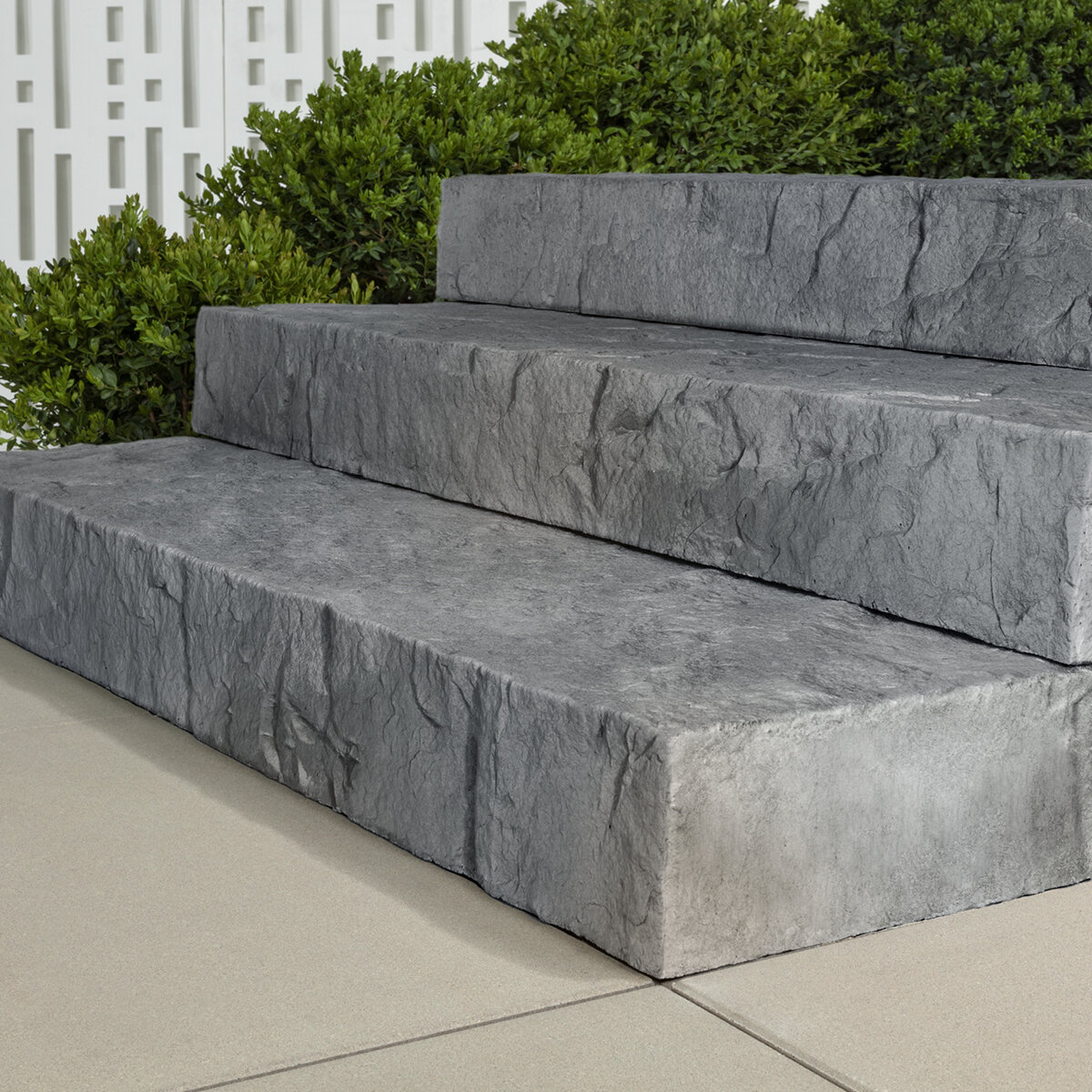 Techo-Bloc Rocka Step Riviera 48 in. 152 mm 6 in. x 14-7/8 in. - 14-1/8 ...