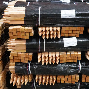 ACF Tree Stake Oak 5 ft.