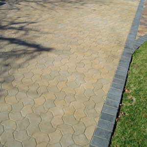 Air Vol Balboa Paver Sandstone 60 mm (110 sq. ft./pallet)