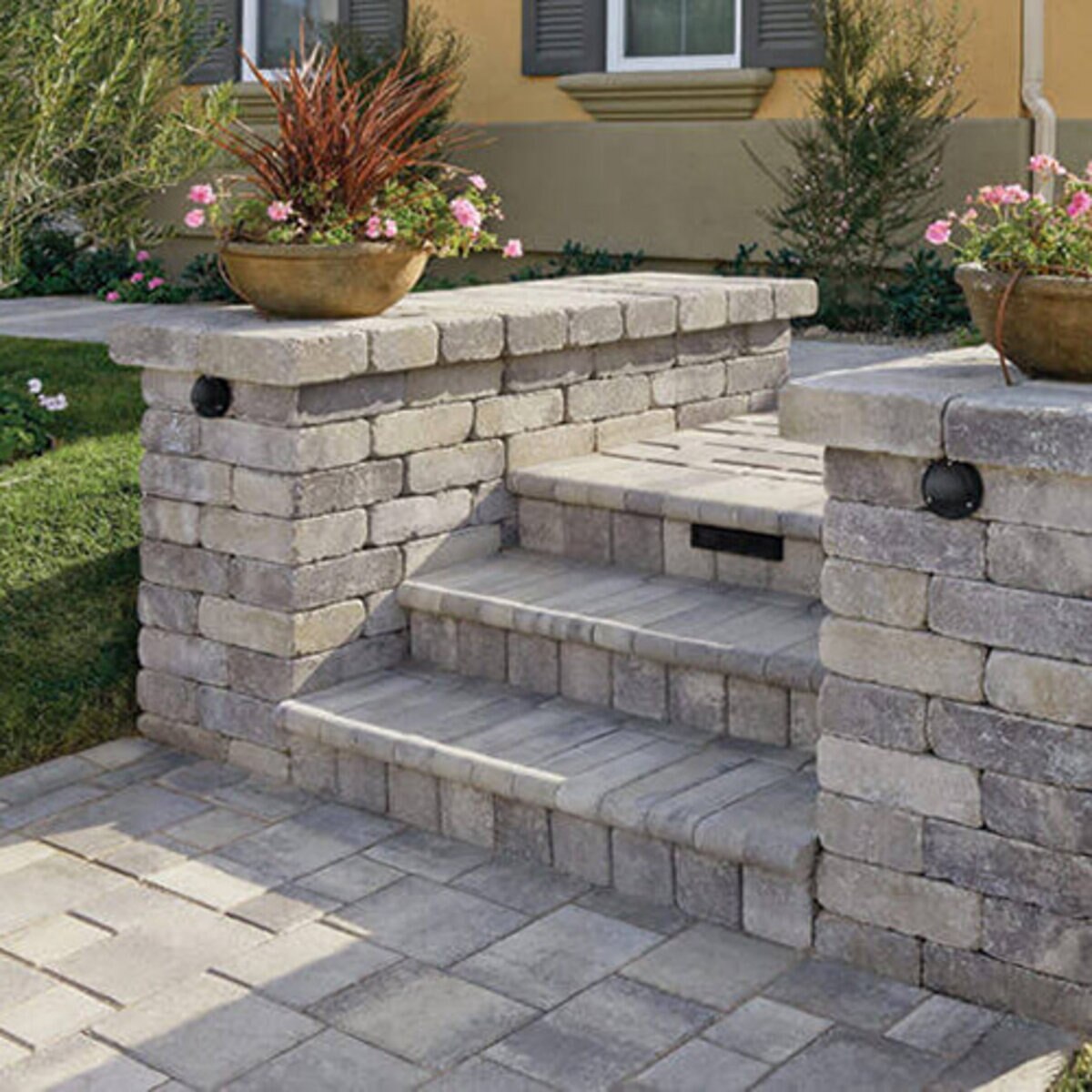 Angelus Rustic Wall Block Stone Cream/Brown/Charcoal 8 in. x 4 in. x 12 ...