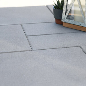 Basalite Mod 7 Paver Rec FM Manhattan 7 in. x 10 in. 80 mm (69.93 sq. ft./pallet)