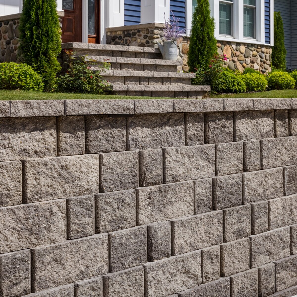 Belgard Highland Stone Wall Sm/Med Units Majestic Gray 6 in. 6 in. x 6 ...