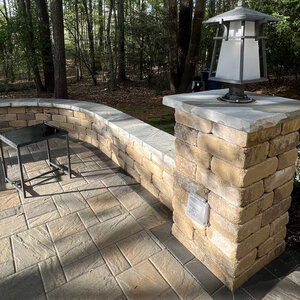 Belgard Weston Stone Universal Wall Block Tumbled Avondale 4 in. x 12 in. x 8 in. (120 pc./pallet)