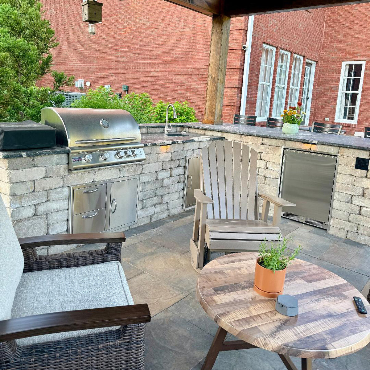 Belgard Weston Stone Wall Block Universal Colonial Blend 12 in. x 8 in ...