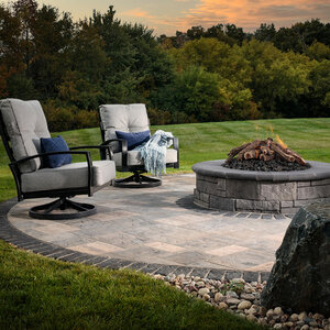 Belgard Origins Paver Midnight 6 in. x 9 in. 60 mm (112.5 sq. ft./pallet)