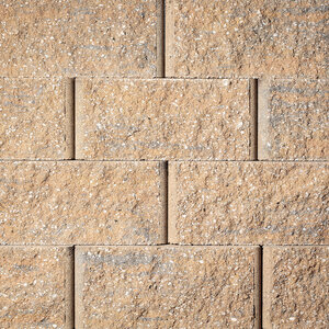 Belgard Diamond Pro SRW Wall Corner Sheffield Beige 8 in. x 18 in. x 9 in. (50 pc./pallet)