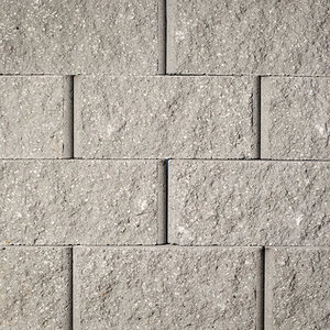 Belgard Diamond Pro Wall Corner Shaded Gray 18 in. x 9 in. x 8 in. (20 pc./pallet)