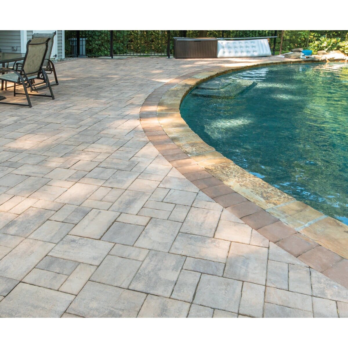 EP Henry Imperial Rittenhouse Paver Modular 3 pc. Chestnut (107.7 sq ...