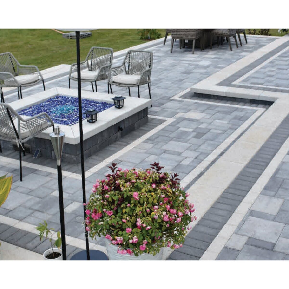 Fendt Holland Paver 4 in. x 8 in. Rustic 6 cm (108 sq.ft./pallet) SiteOne