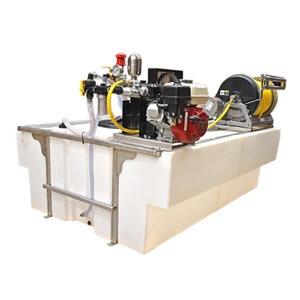 LESCO SpaceSaver Split Tank Sprayer (200gal/100gal)-Honda Eng-P530 Piston Pump (Hose Reel Package Sold Separately)