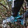 Makita 18 V LXT Lithium-Ion Brushless Cordless 6 in. Pruning Saw Kit with One Battery