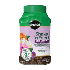 Miracle-Gro Shake-N-Feed Rose & Bloom 10-18-9 All-Purpose Fertilizer 4.5 lb. Jug