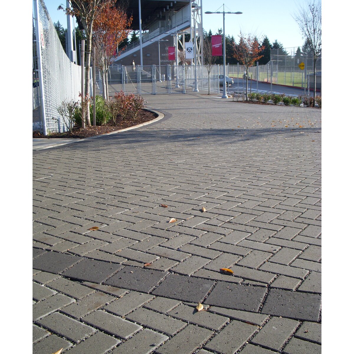 Mutual Materials Eco-Priora Paver Charcoal 4 in. x 8 in. (93.2 sq. ft ...