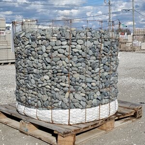 Palletized Mexican Beach Pebbles Black 1 - 2 in.