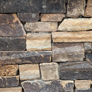 Sawn Thin Veneer Chestnut Grove Country Ledge Corners (65 ln. ft./pallet)