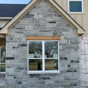 Sawn Thin Veneer Sonoma Charcoal Dimensional Tumbled 4/6/8 Course Height Flats