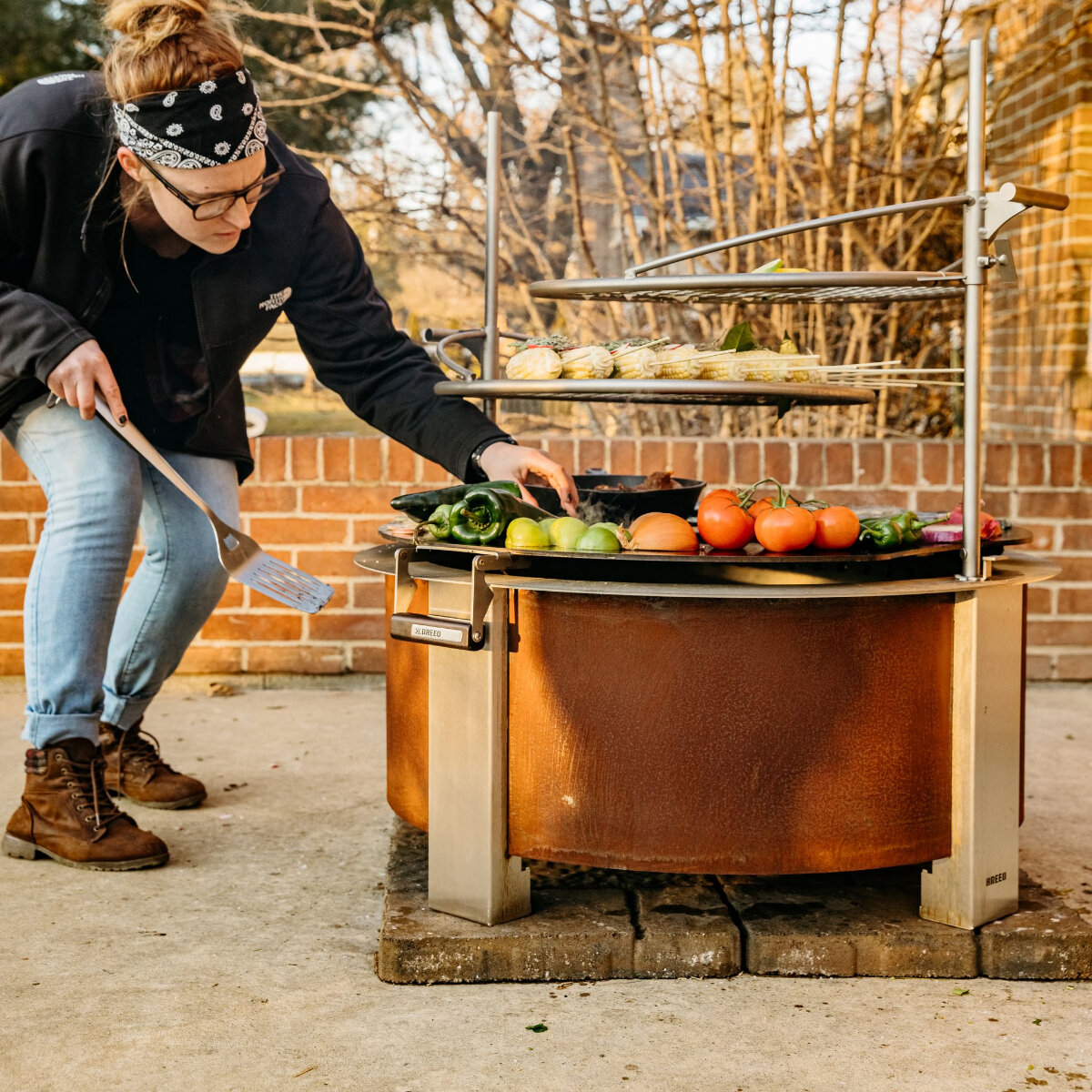 Breeo X Series Smokeless Fire Pit Patina 30 in | SiteOne US