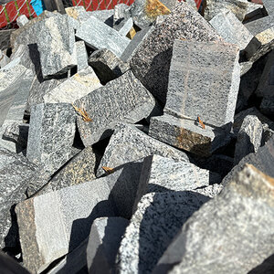 Sawn Thin Veneer Kettle Valley Granite Urban Ledge Corners