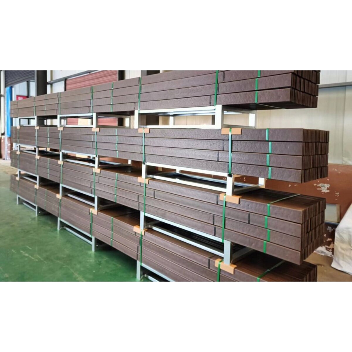 CDOW Bend-It-Board Brown 1 in. x 4 in. x 20 ft | SiteOne US