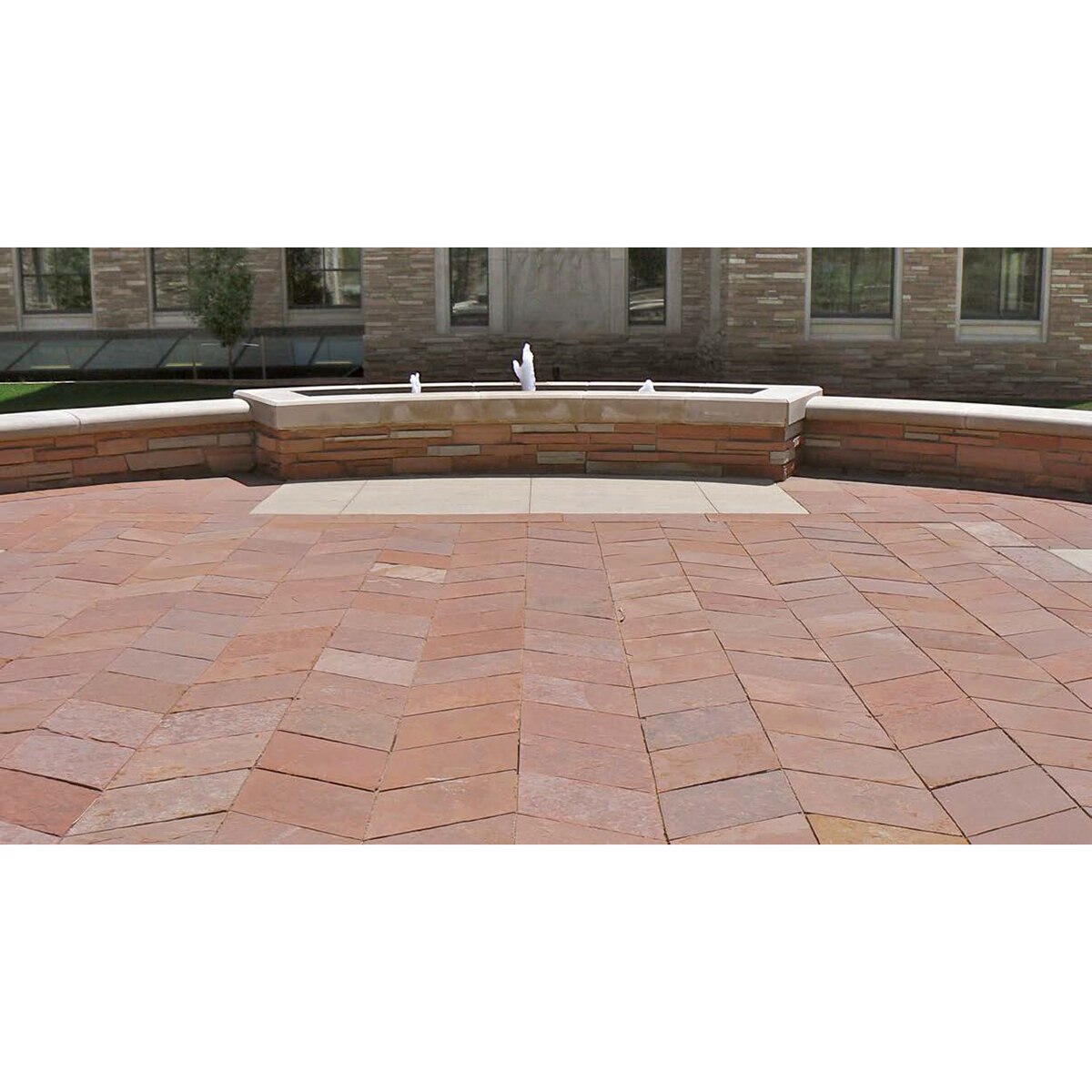 Dimensional Lyons Red Sandstone 2 in. x 18 in. x 18 in | SiteOne US