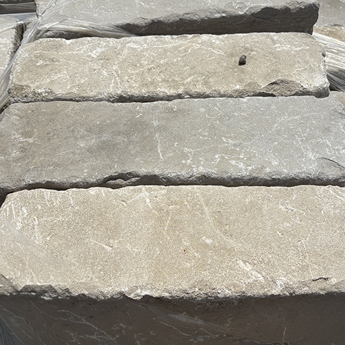Drywall Indiana Limestone Tumbled (8 in. Snapped) 6 in. Sawn Height ...