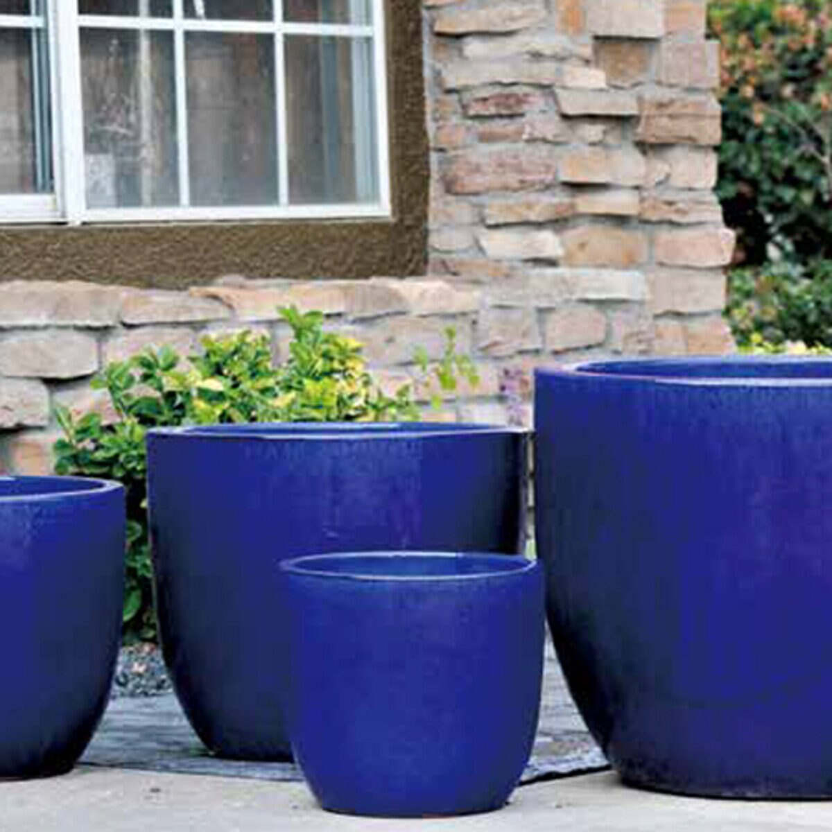 Egg Shell Pots Falling Blue 14 in. x 12.5 in | SiteOne US