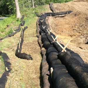 BEG The Big Switch Switchgrass Sock 18 in. X 55 ft. w/ 11 stakes
