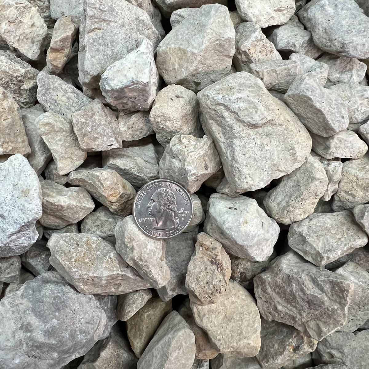 Bulk Buff Limestone 1 1/2 in | SiteOne US
