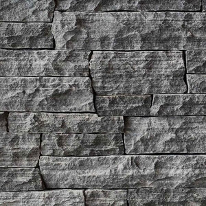 Solstice Sawn Thin Veneer Western Black Quartzite Ledgestone Corners (100 ln. ft./pallet)