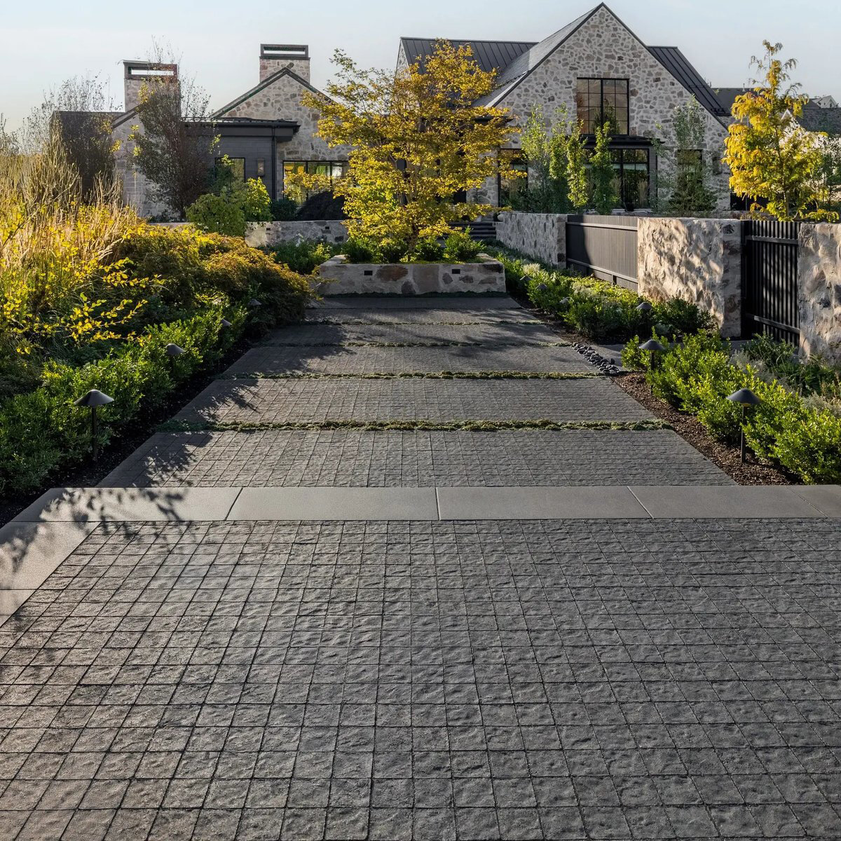 Techo-Bloc Squadra Paver Slate Onyx Black 3-1/4 in. x 3-1/4 in. 60 mm ...