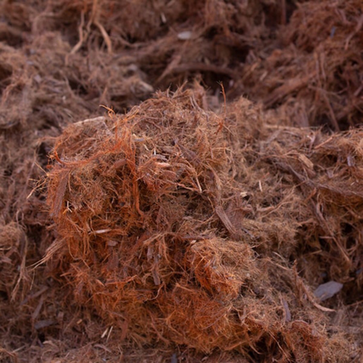 Shredded Redwood Mulch 2 cu. ft. Bag SiteOne