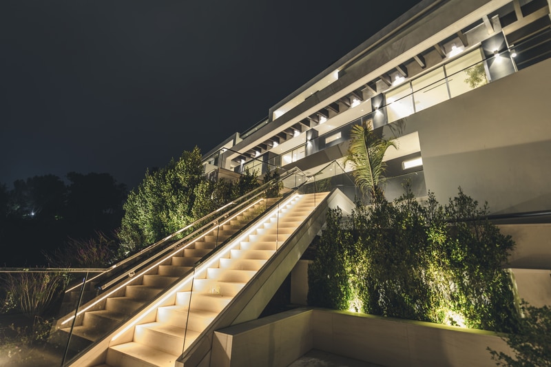 Diagnóstico y solución de la caída de voltaje en sistemas de iluminación exterior a gran escala