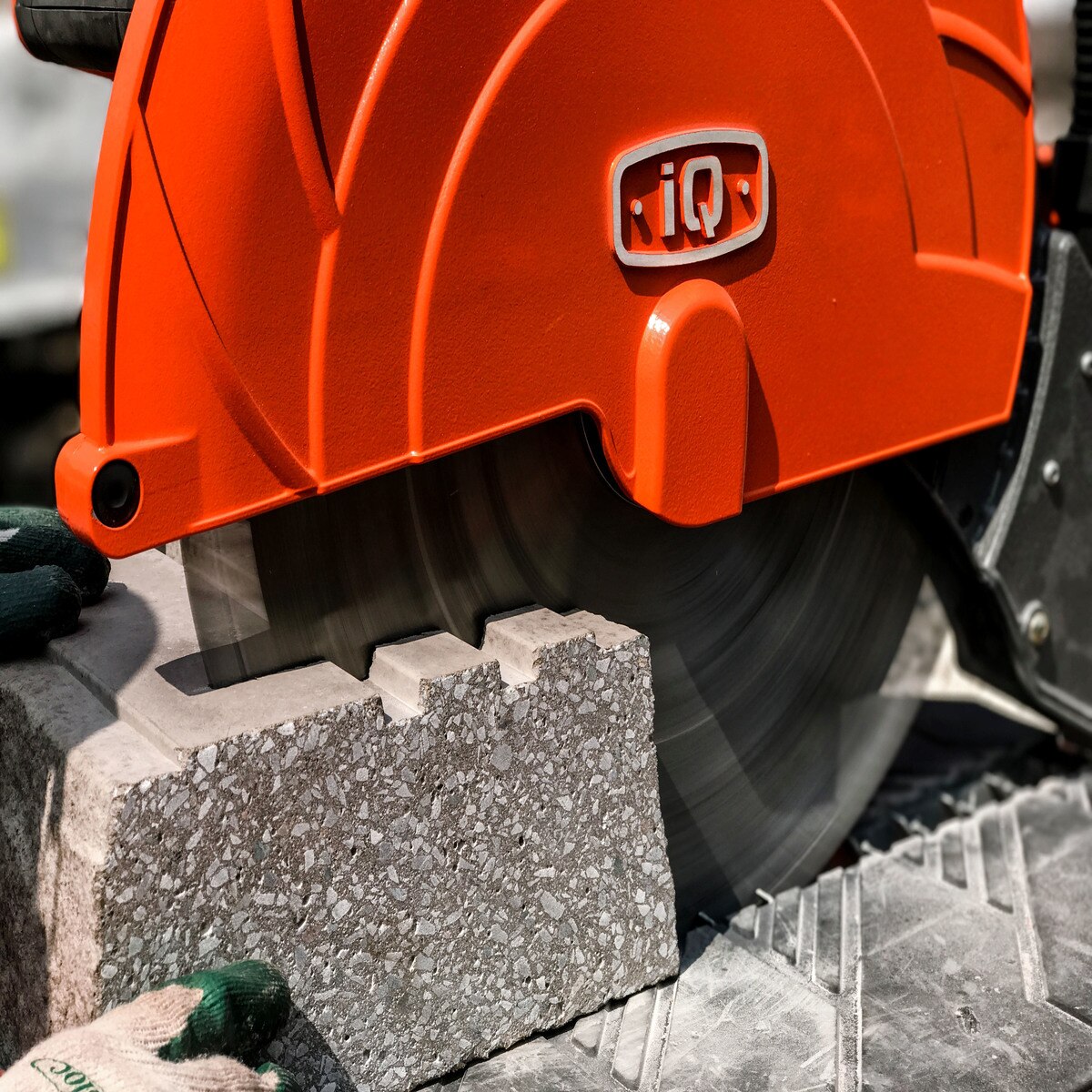 iQ Masonry Table Saw Dust Control 161/2 in. Blade SiteOne